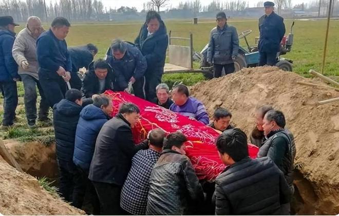 已经在国内试用很多人表示不能接受pg试玩“火葬”将被淘汰？新方式(图3)