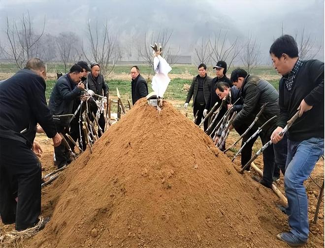 已经在国内试用很多人表示不能接受pg试玩“火葬”将被淘汰？新方式(图7)