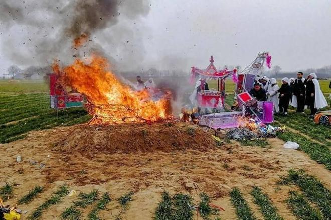 已经在国内试用很多人表示不能接受pg试玩“火葬”将被淘汰？新方式(图8)